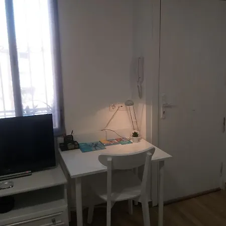 Victoria Boutique De *